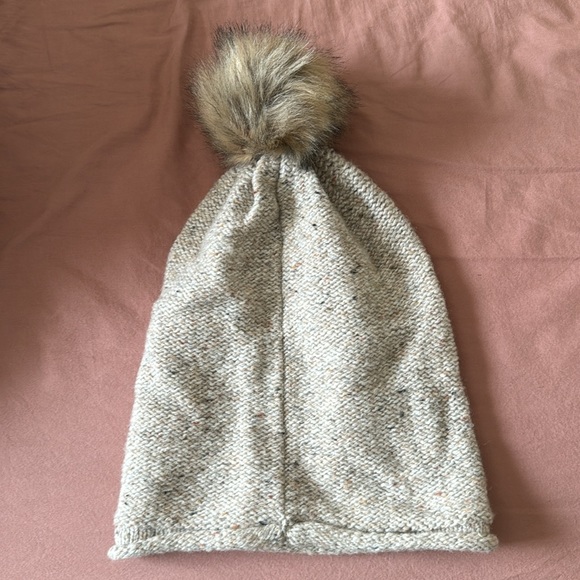 Madewell Wool Blend Beanie with Pom-Pom in Ashen Sand - Picture 2 of 4